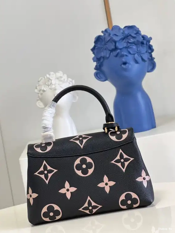 BB LOUIS MADELEINE VUITTON 0610